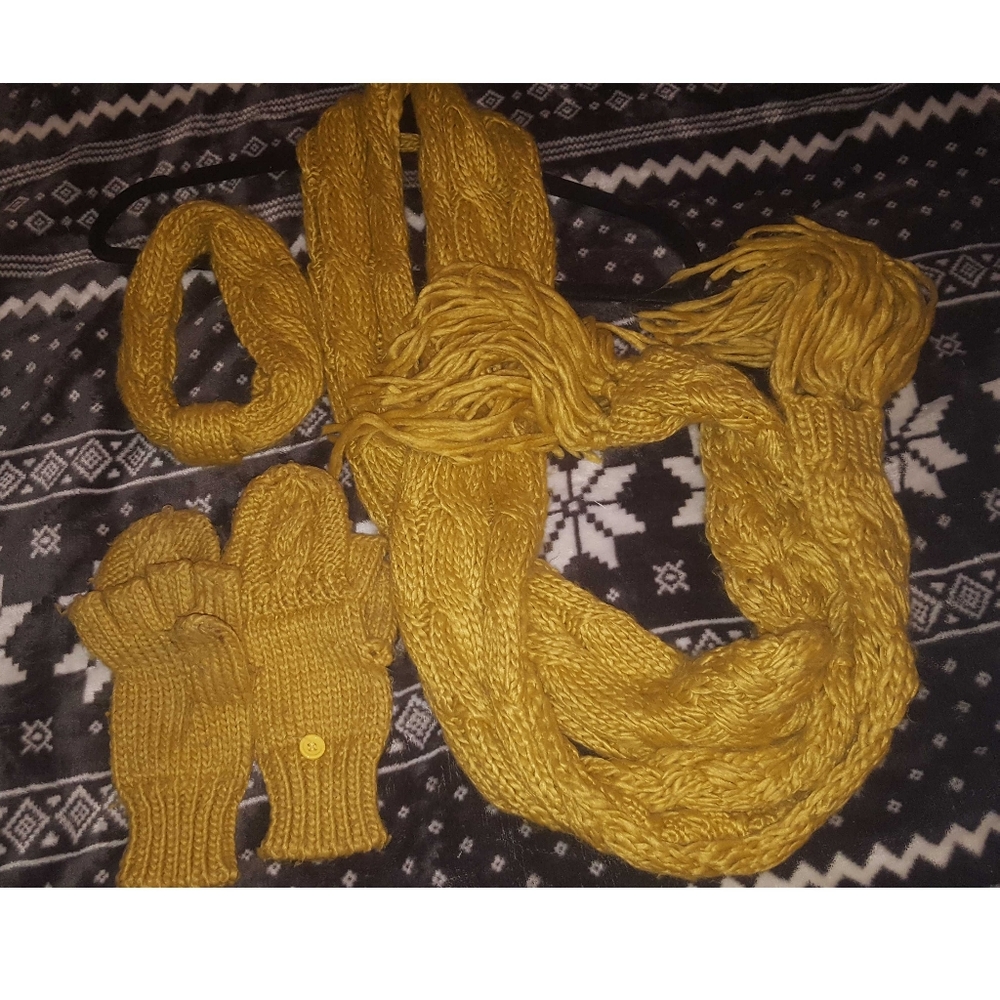 Mustard yellow scarf set